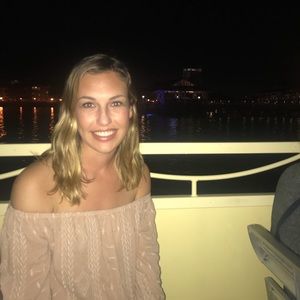 Meet your Posher, Makayla